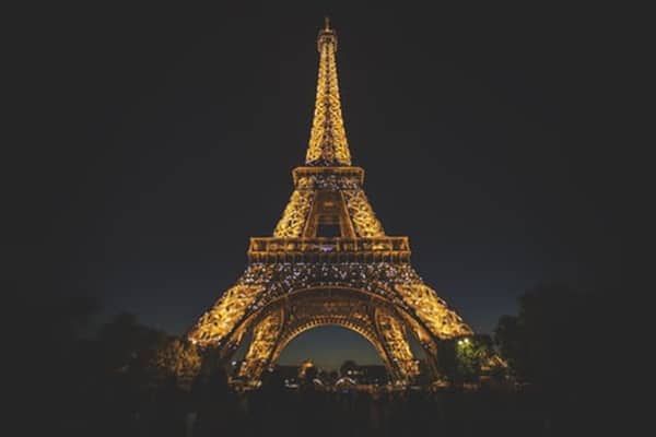 Eiffel tower at night